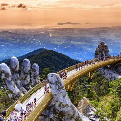 Ba Na Hills .